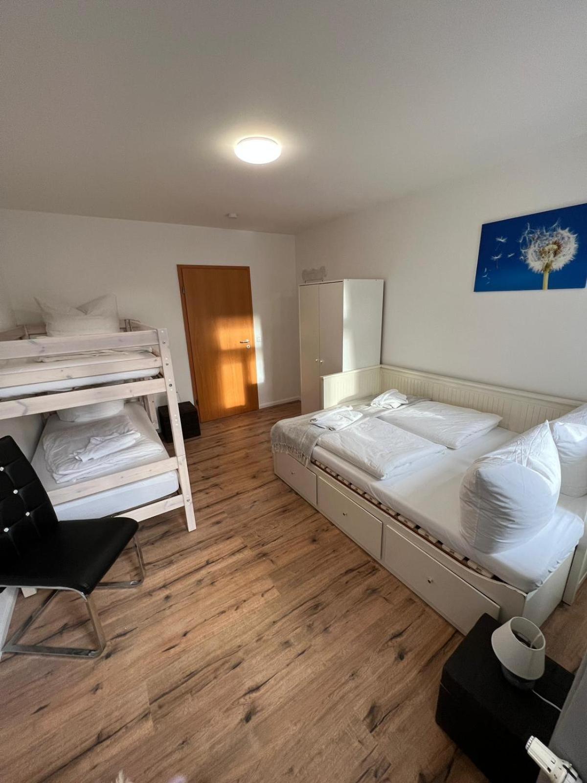 Apartment Bernstein Ruhig, Familienfreundlich Mit Garten Rostock Kültér fotó